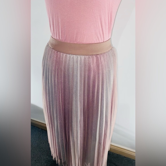 NWT Mendocino Pleated Sparkle MIDI skirt Mauve with Silver - Picture 3 of 6